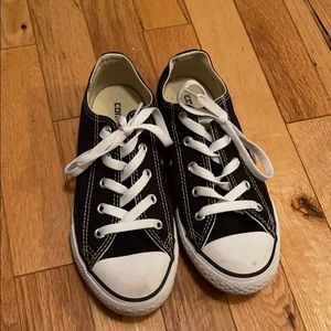 Black converse